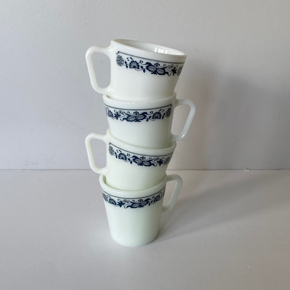 Pyrex milk glass mugs set of 4